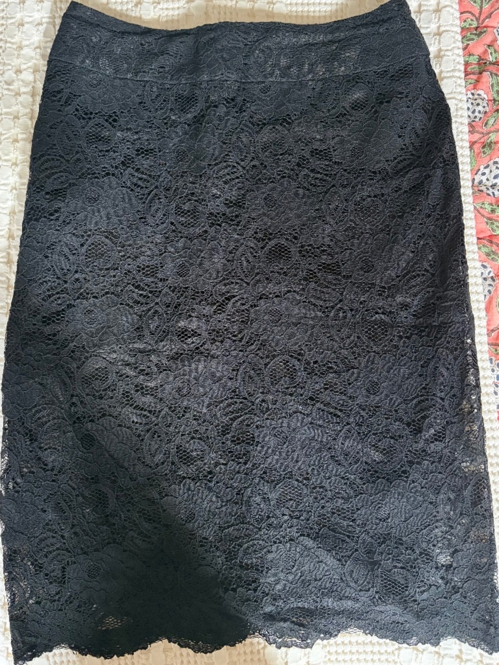 Banana Republic Black Floral Lace Pencil Skirt Size 4
